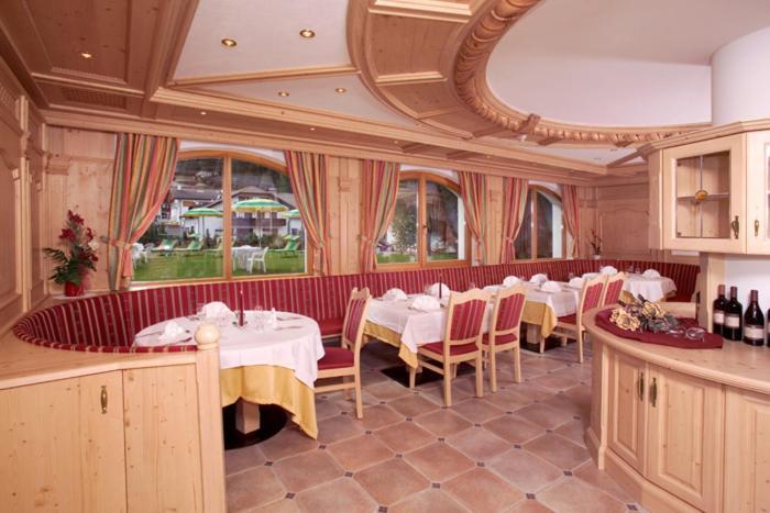 Hotel Jagdhof Selva di Val Gardena Kültér fotó