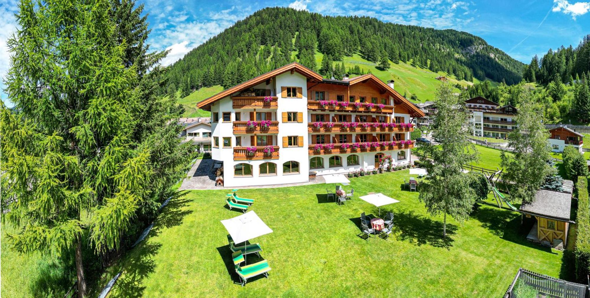 Hotel Jagdhof Selva di Val Gardena Kültér fotó