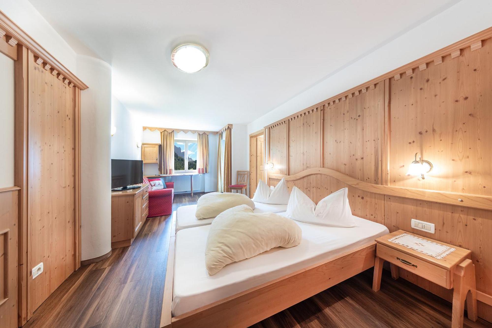 Hotel Jagdhof Selva di Val Gardena Kültér fotó