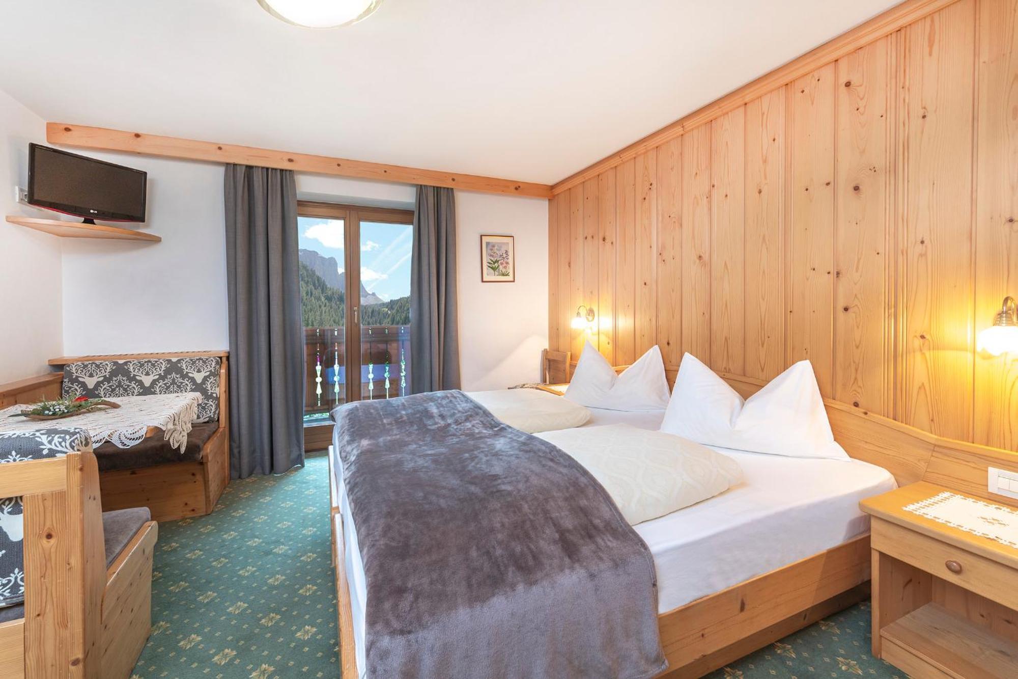 Hotel Jagdhof Selva di Val Gardena Szoba fotó